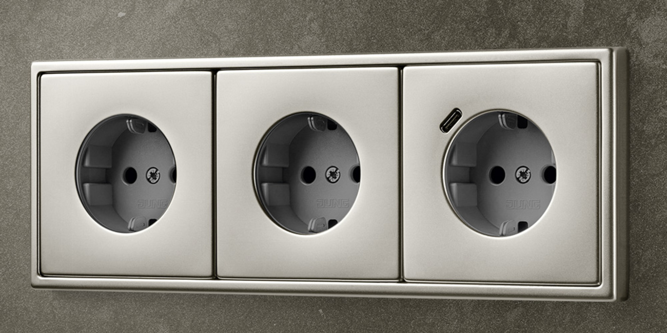 SCHUKO® Steckdosen mit USB bei Elektroanlagen Rolapp & Krüger GmbH in Ohrdruf
