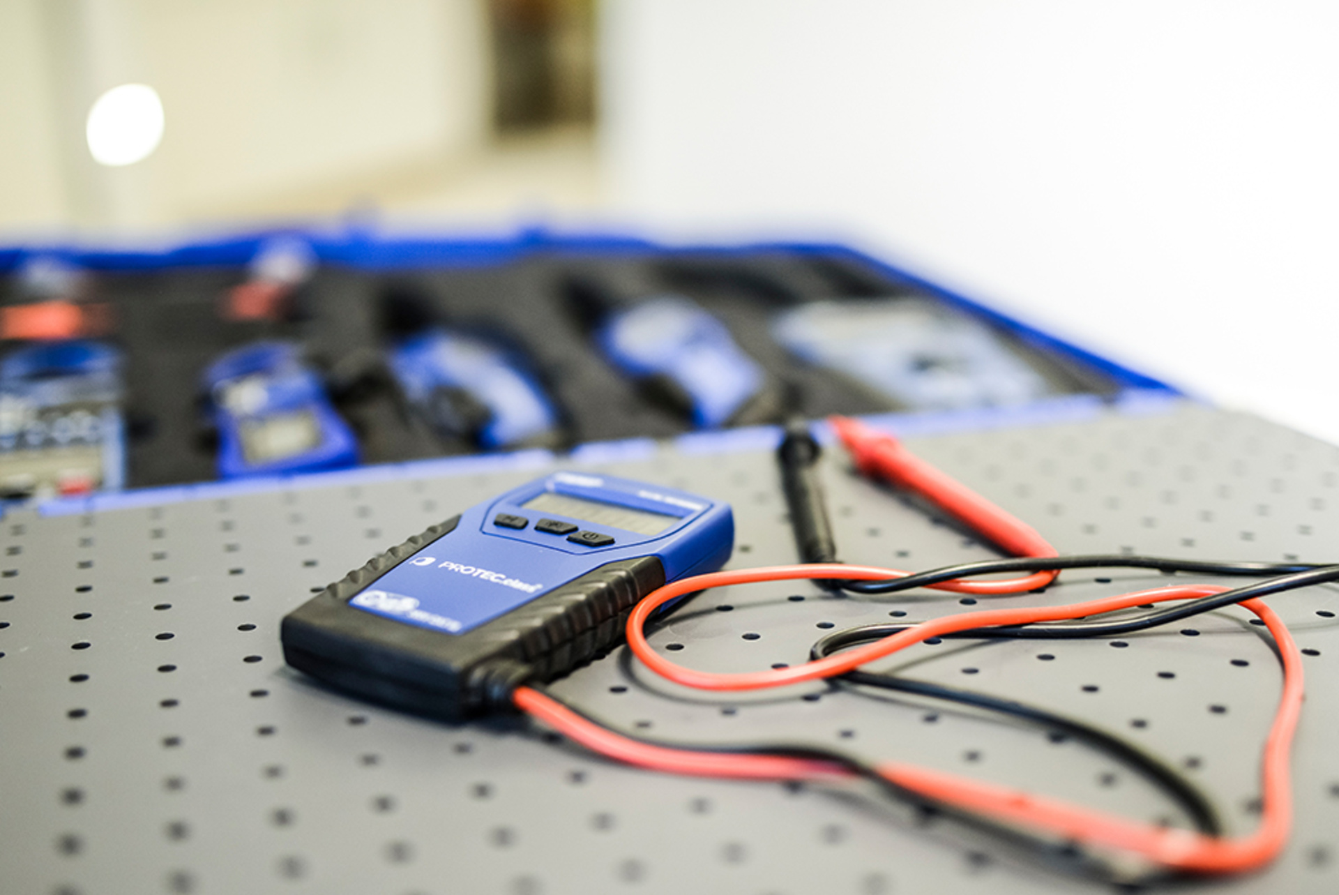 Mess- und Regeltechnik bei Elektroanlagen Rolapp & Krüger GmbH in Ohrdruf